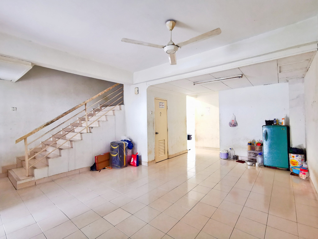 CHEAPEST Double Storey Terrace  Taman Seri Intan A - photo 3