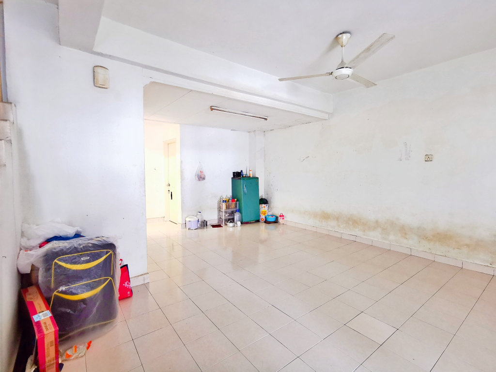 CHEAPEST Double Storey Terrace  Taman Seri Intan A - photo 7