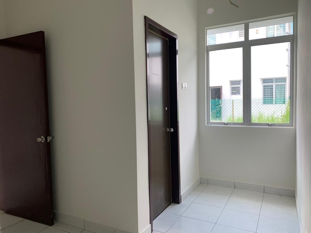 BRAND NEW Double Storey Terrace House Bandar Hill - photo 4