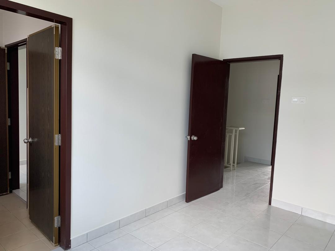 BRAND NEW Double Storey Terrace House Bandar Hill - photo 8