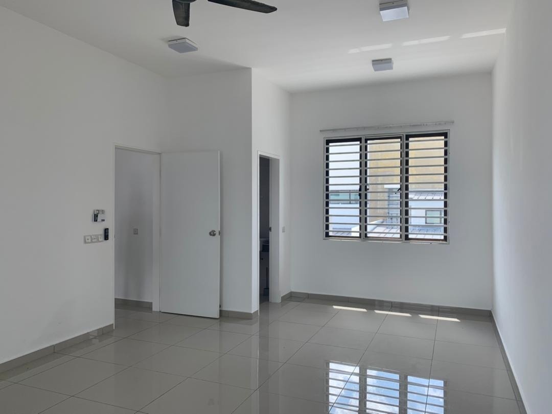 BRAND NEW 3 Storey Terrace House Setia Alam - photo 6