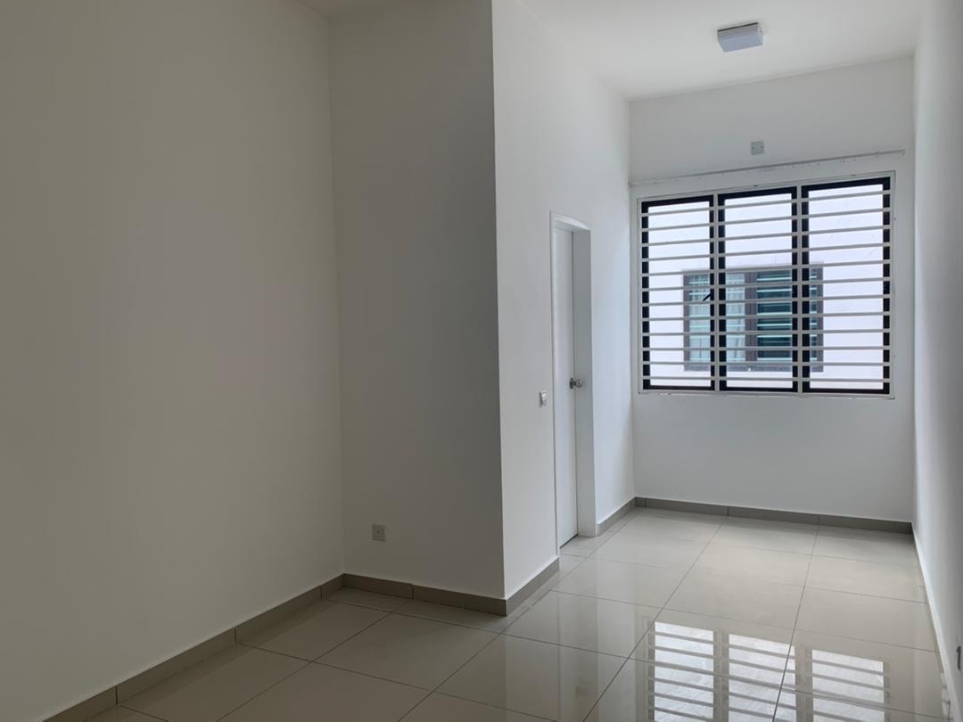 BRAND NEW 3 Storey Terrace House Setia Alam - photo 12