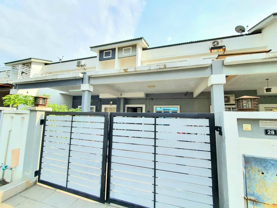 FULLY RENOVATED Double Storey SP 3 Bandar Saujana