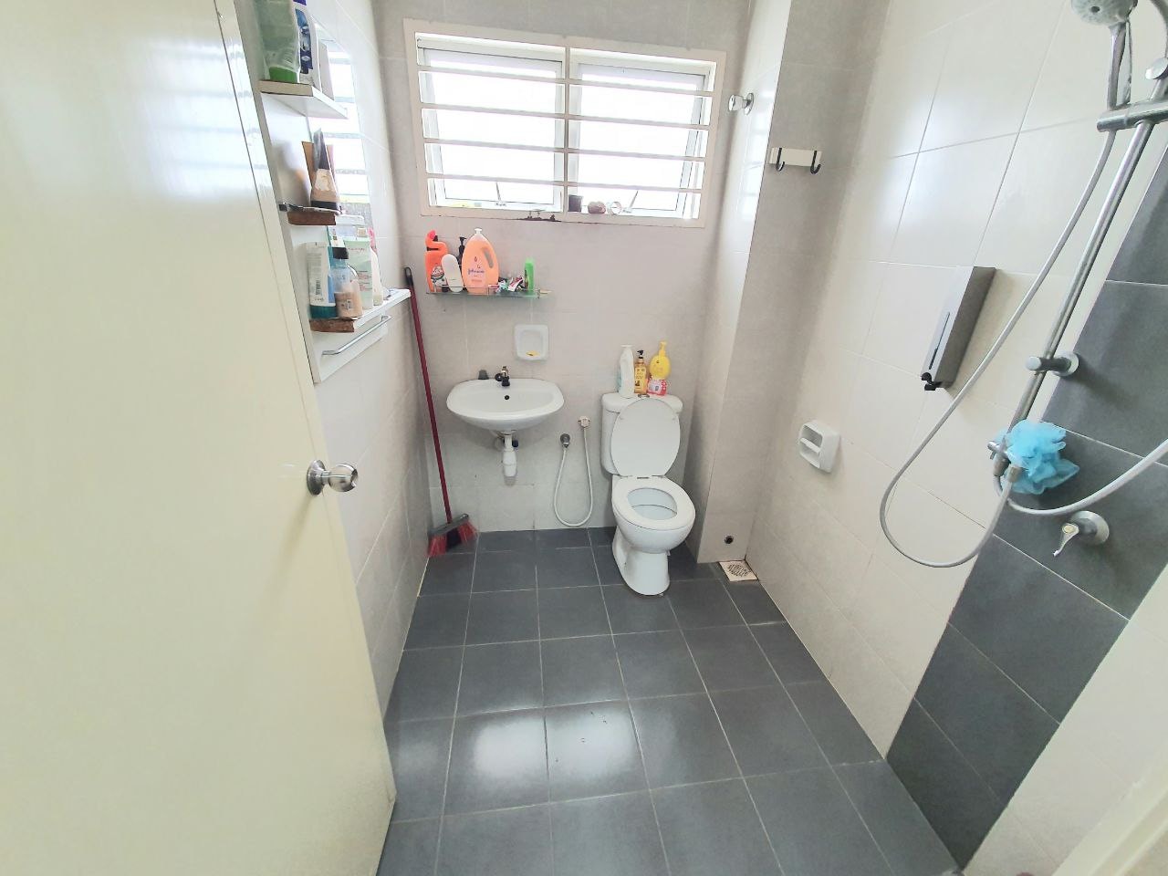 FULLY RENOVATED Double Storey SP 3 Bandar Saujana - photo 9