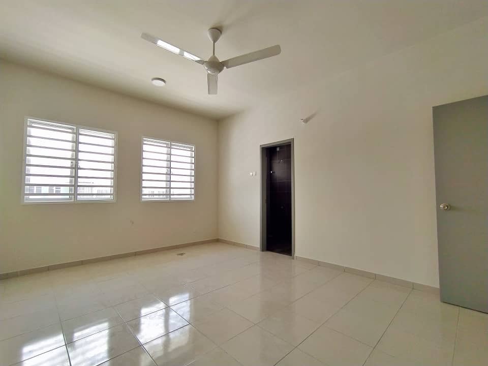 FREEHOLD Double Storey Terrace  Greenwoods Salak P - photo 3