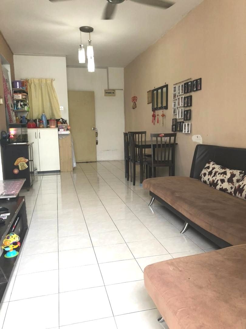 VIEW SWIMMING POOL Casa Riana Apartment Taman Punc - photo 3