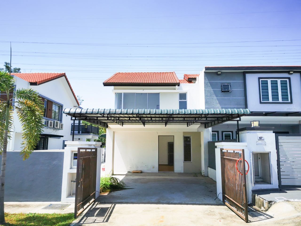 END LOT RENOVATED Double Storey  Bandar Kinrara BK