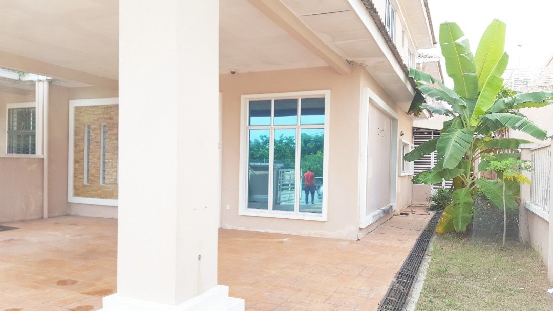 FACING OPEN Semi D Cluster Impiana Residence Banda - photo 3