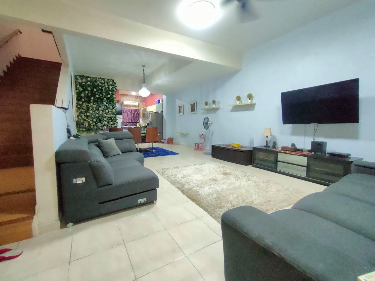 RENOVATED Double Storey Alam D16 Section 16 - photo 2