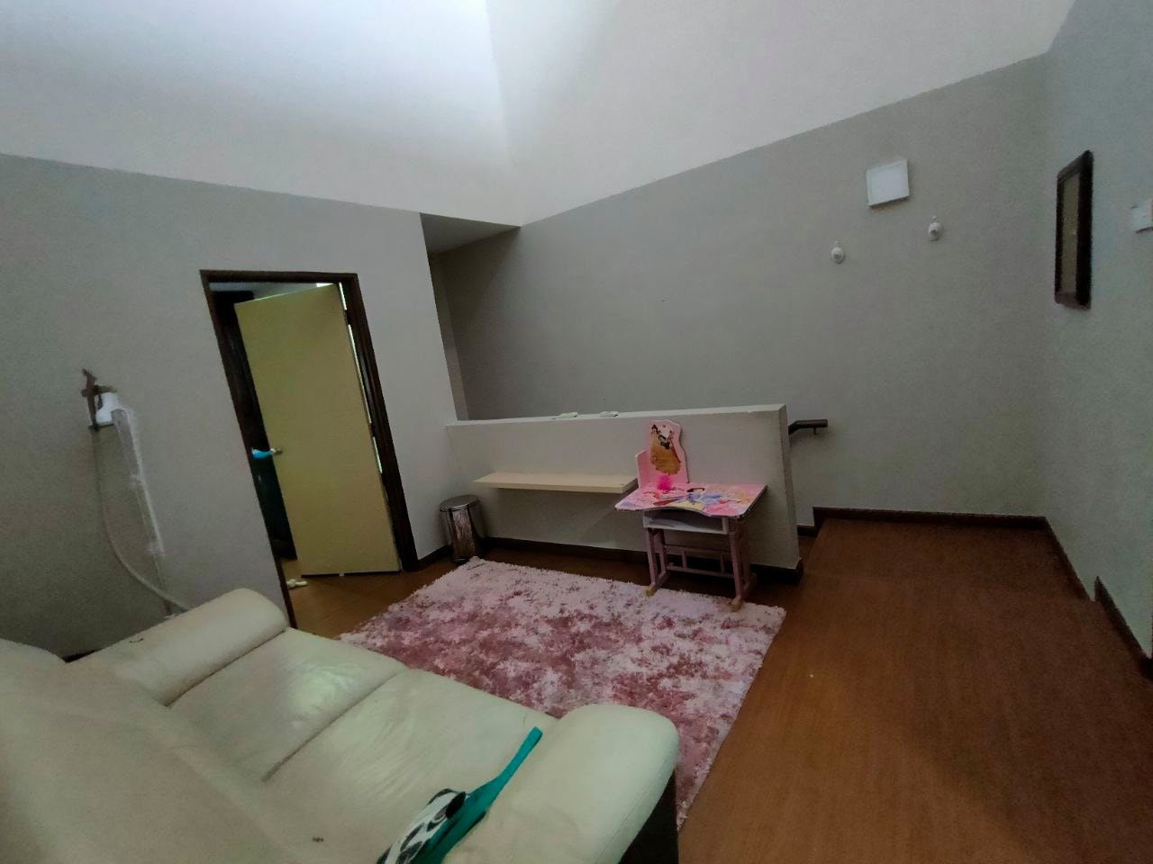 RENOVATED Double Storey Alam D16 Section 16 - photo 4