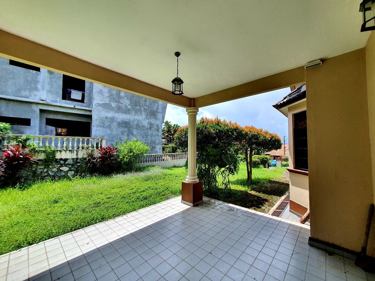 HUGE LAND AREA Single Storey Bungalow Bangi - photo 3