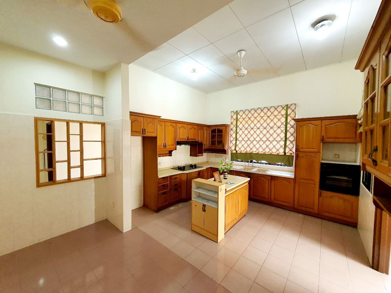 HUGE LAND AREA Single Storey Bungalow Bangi - photo 10
