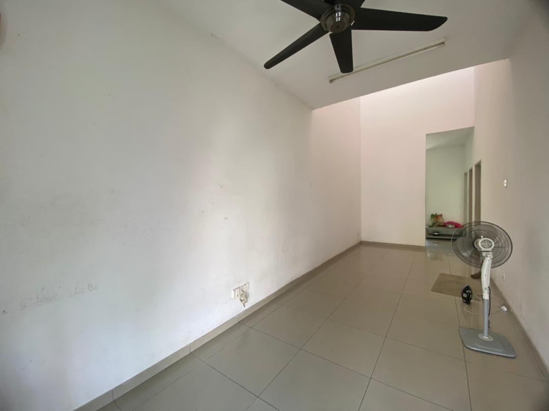 CHEAPEST Single Storey Terrace Taman Mawar Seksyen - photo 2