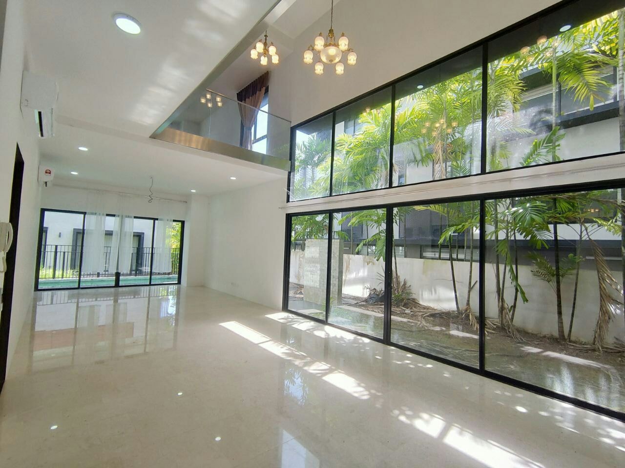 FACING OPEN 3 Storey Bungalow Taman Melawati - photo 3
