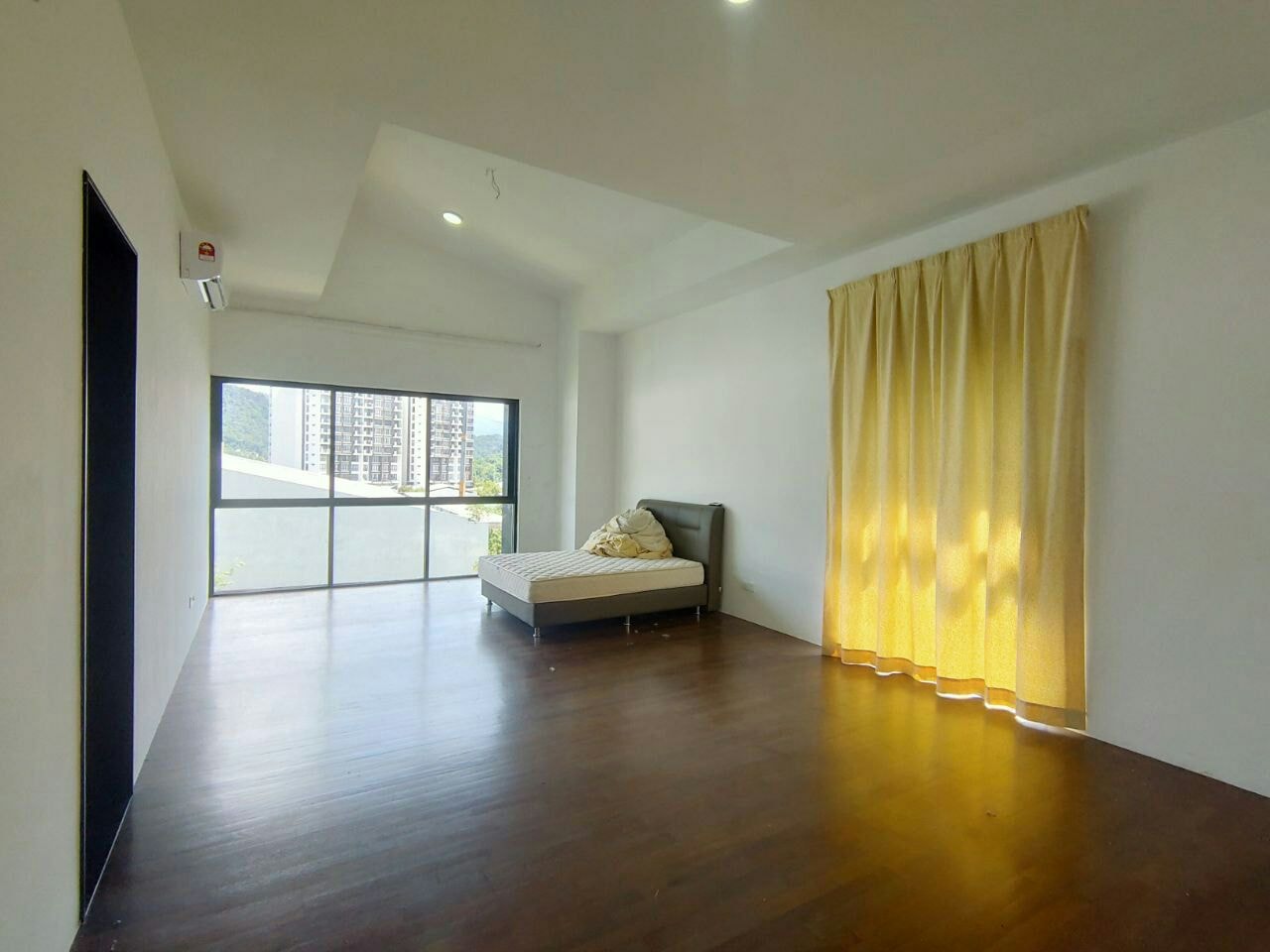 FACING OPEN 3 Storey Bungalow Taman Melawati - photo 7