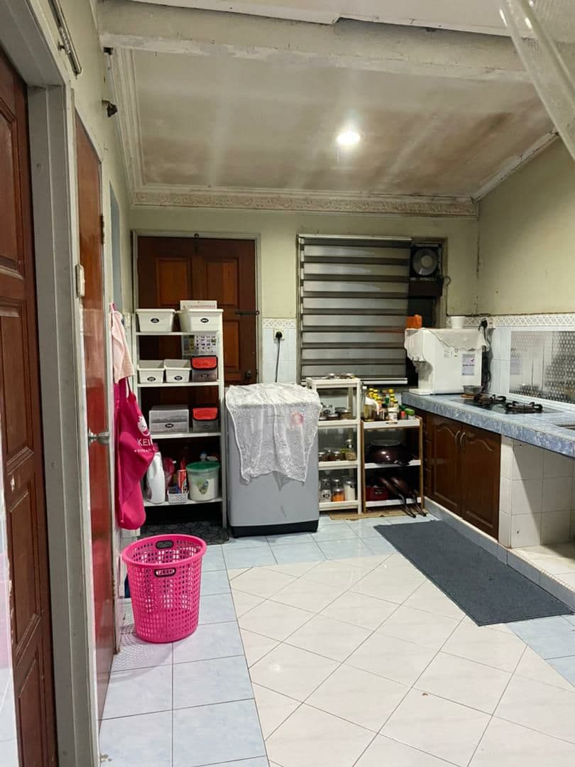 NEARBY LRT Single Storey Taman  Puchong Indah - photo 3