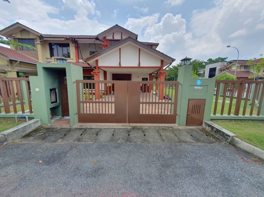 CORNER LOT Double Storey SemiD Aeropa Garden Klang