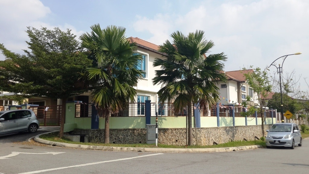 CORNER LOT Double Storey Semi D Anjung Suasana
