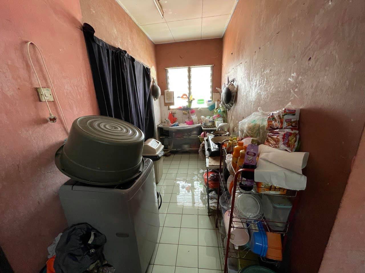BEST VALUE Apartment Cempaka Garden Avenue - photo 3