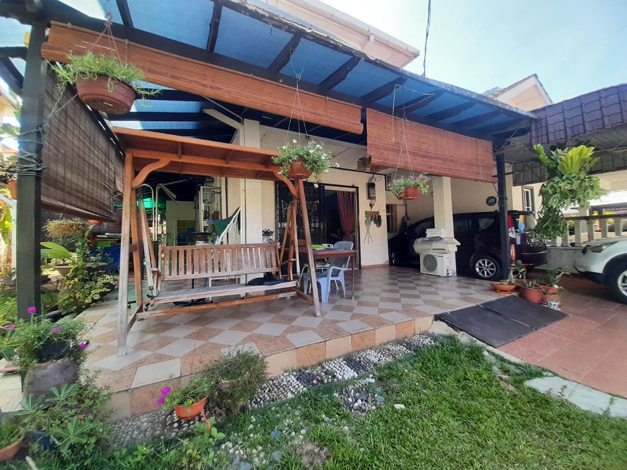 RENOVATED AND EXTENDED Double Strorey Sepang - photo 1
