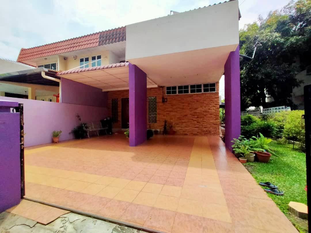 SPACIOUS Double Storey Semi D House Taman Century - photo 1