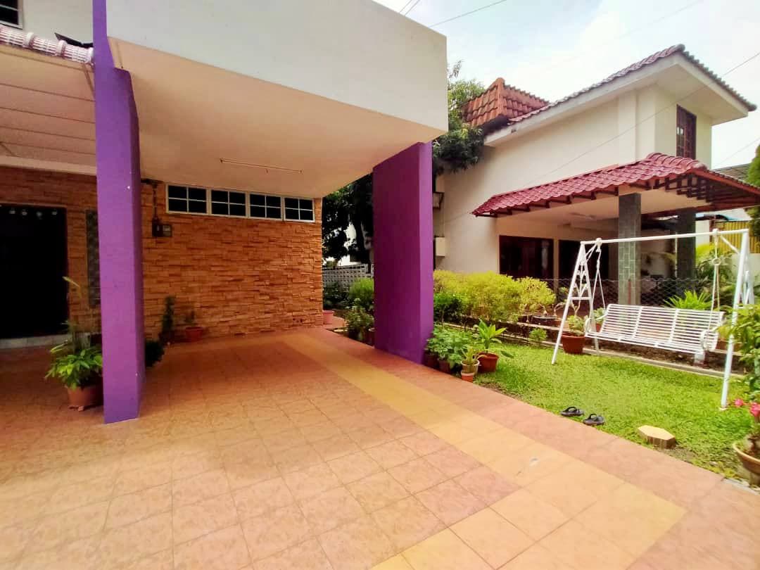 SPACIOUS Double Storey Semi D House Taman Century - photo 2