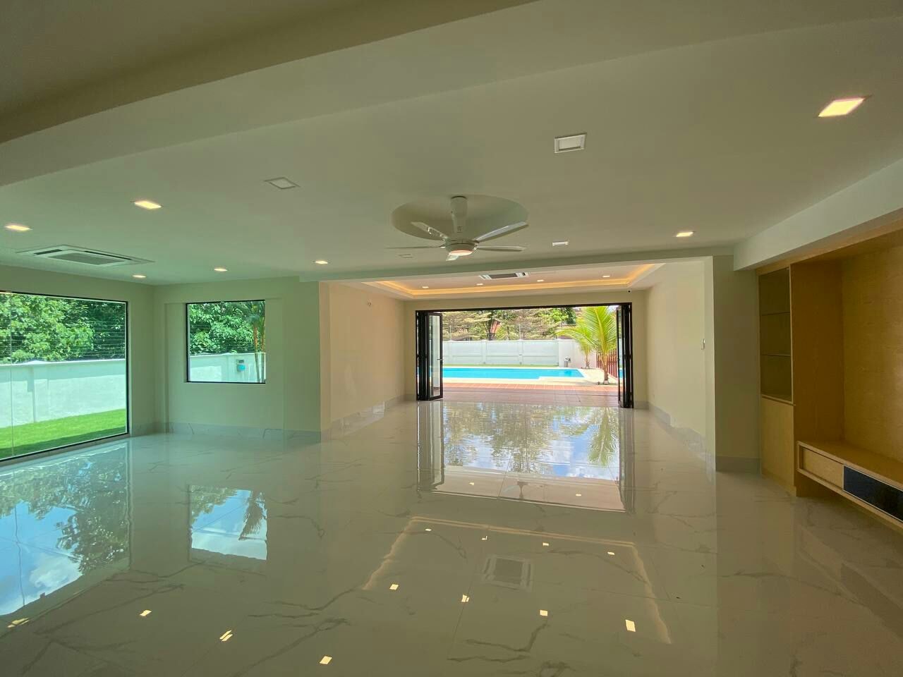 LUXURIOUS Double Storey Bungalow Country Height Ka - photo 3