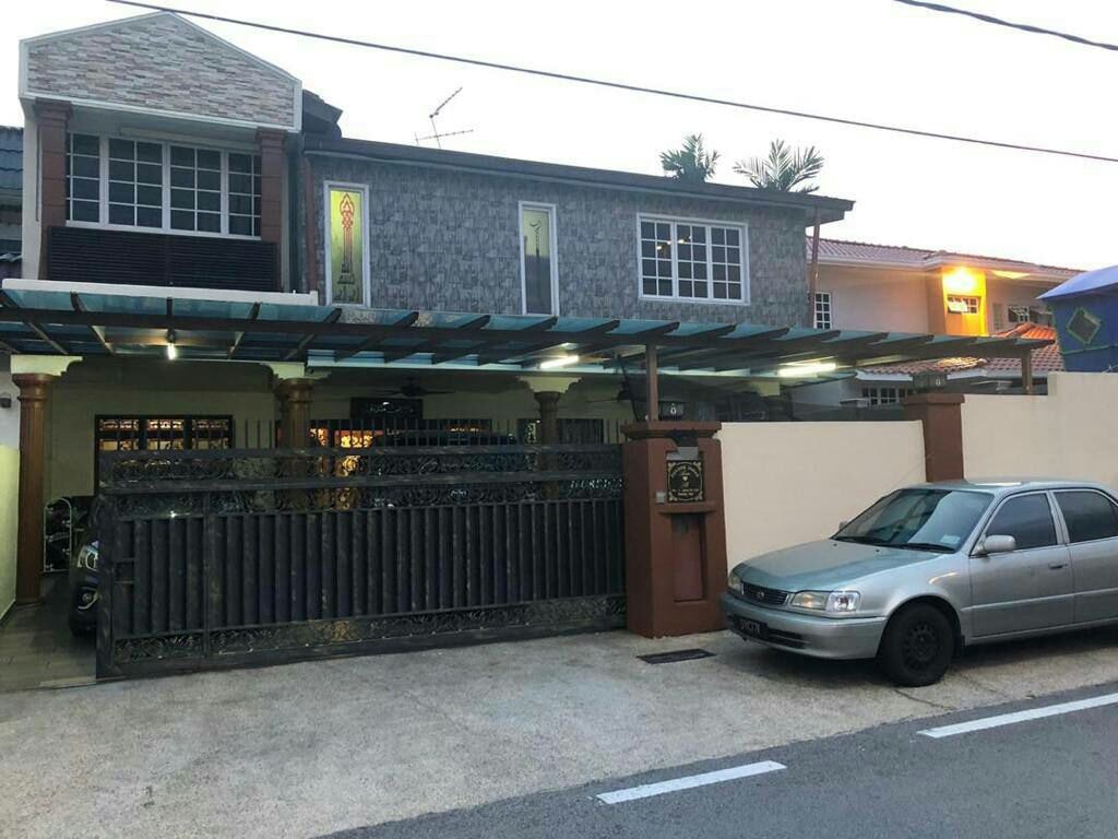 FULLY RENOVATED Double Storey Semi D Subang Jaya