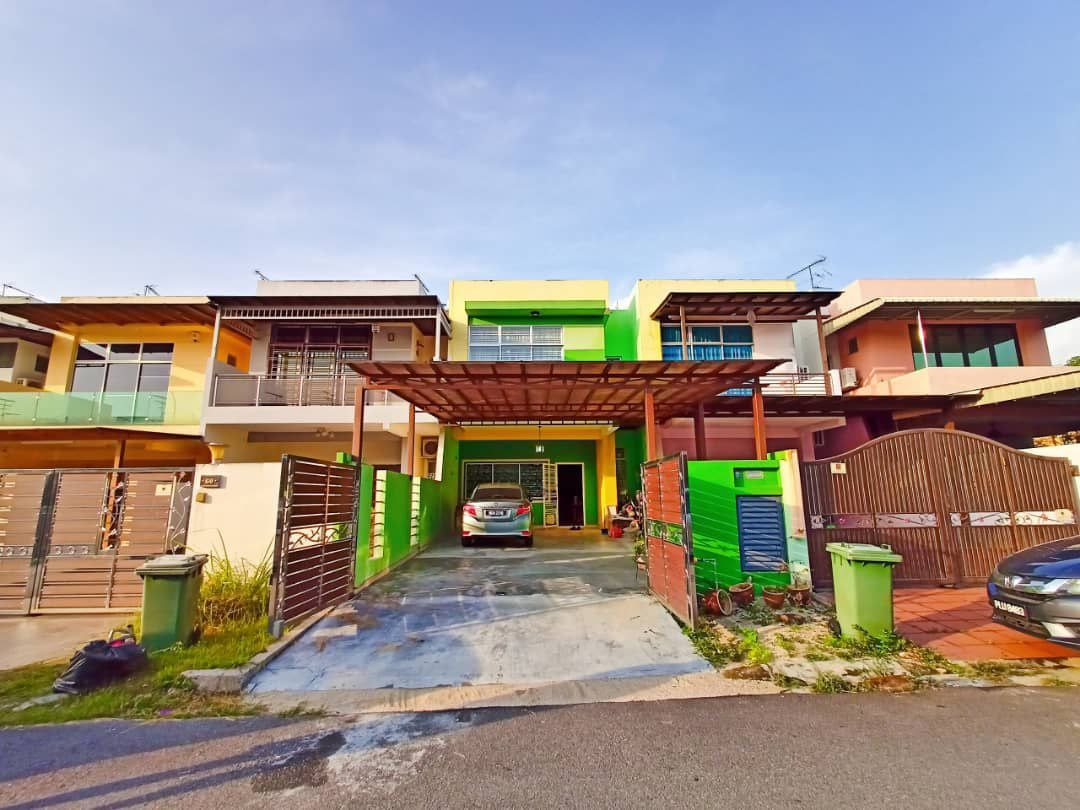 RENOVATED Double Storey Taman Setia Indah Johor