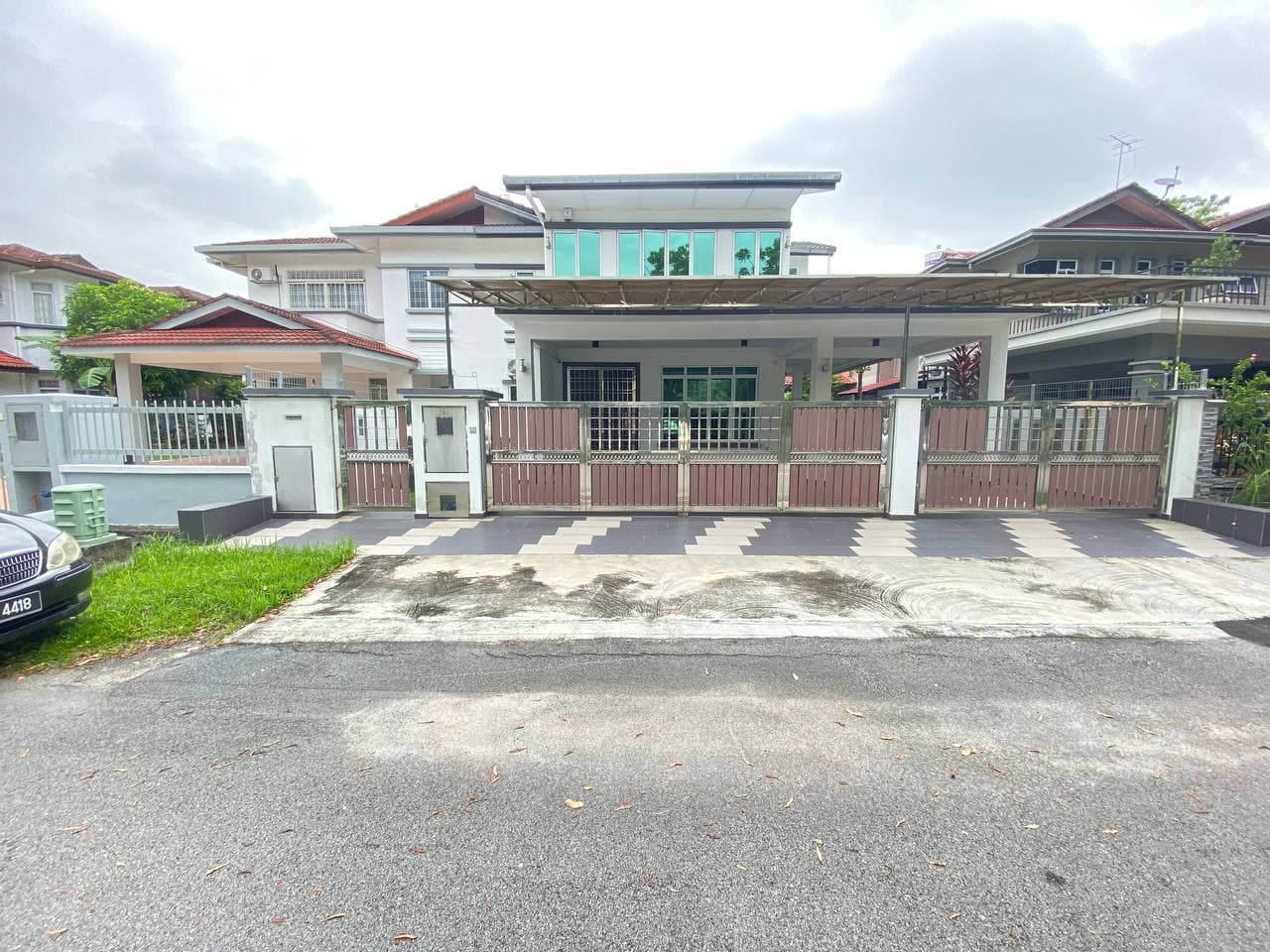 FREEHOLD Double Storey Semi D Bandar Seri Putra