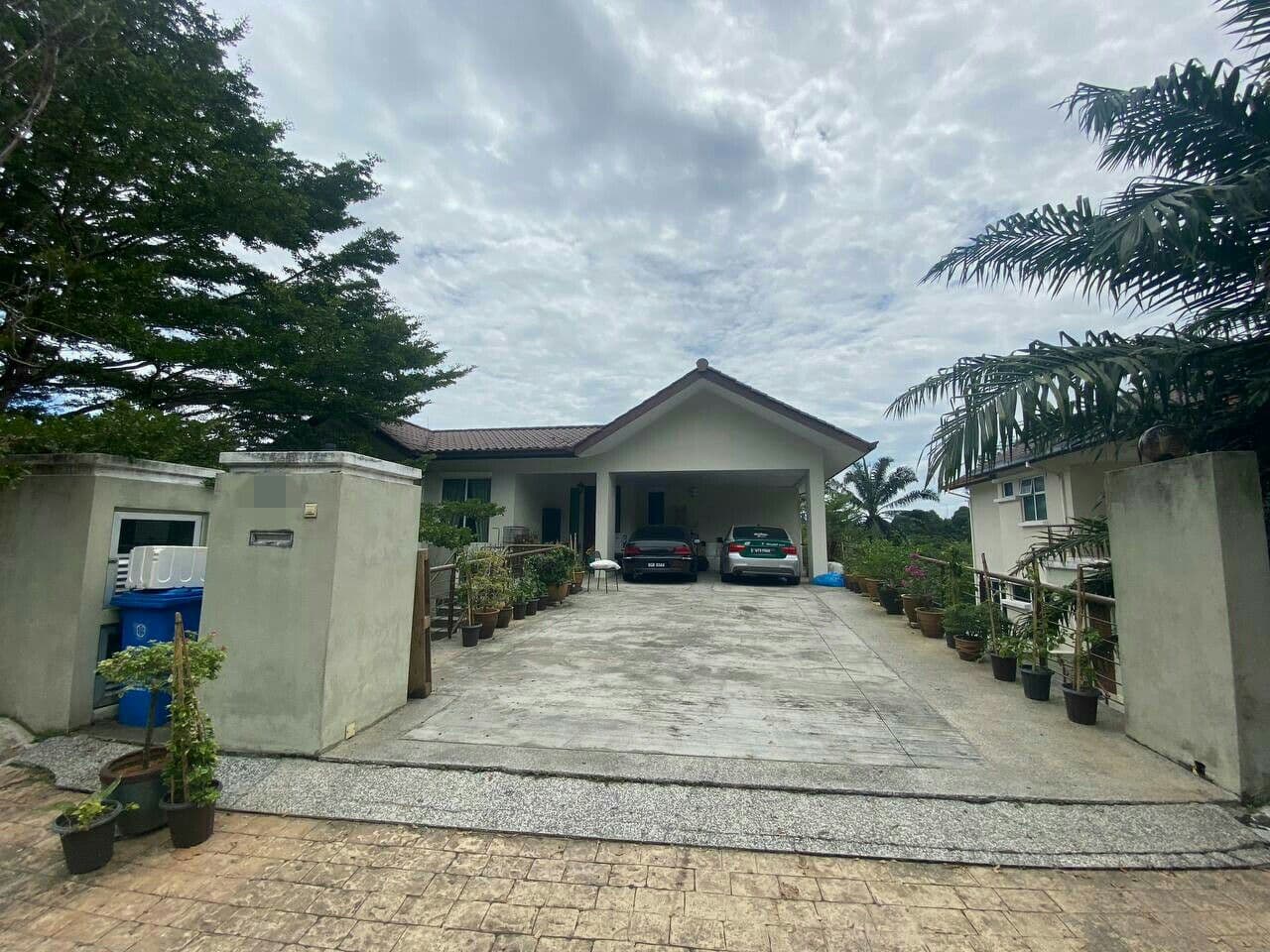 EXTRA LAND Three Storey Bungalow Kayangan Height - photo 3
