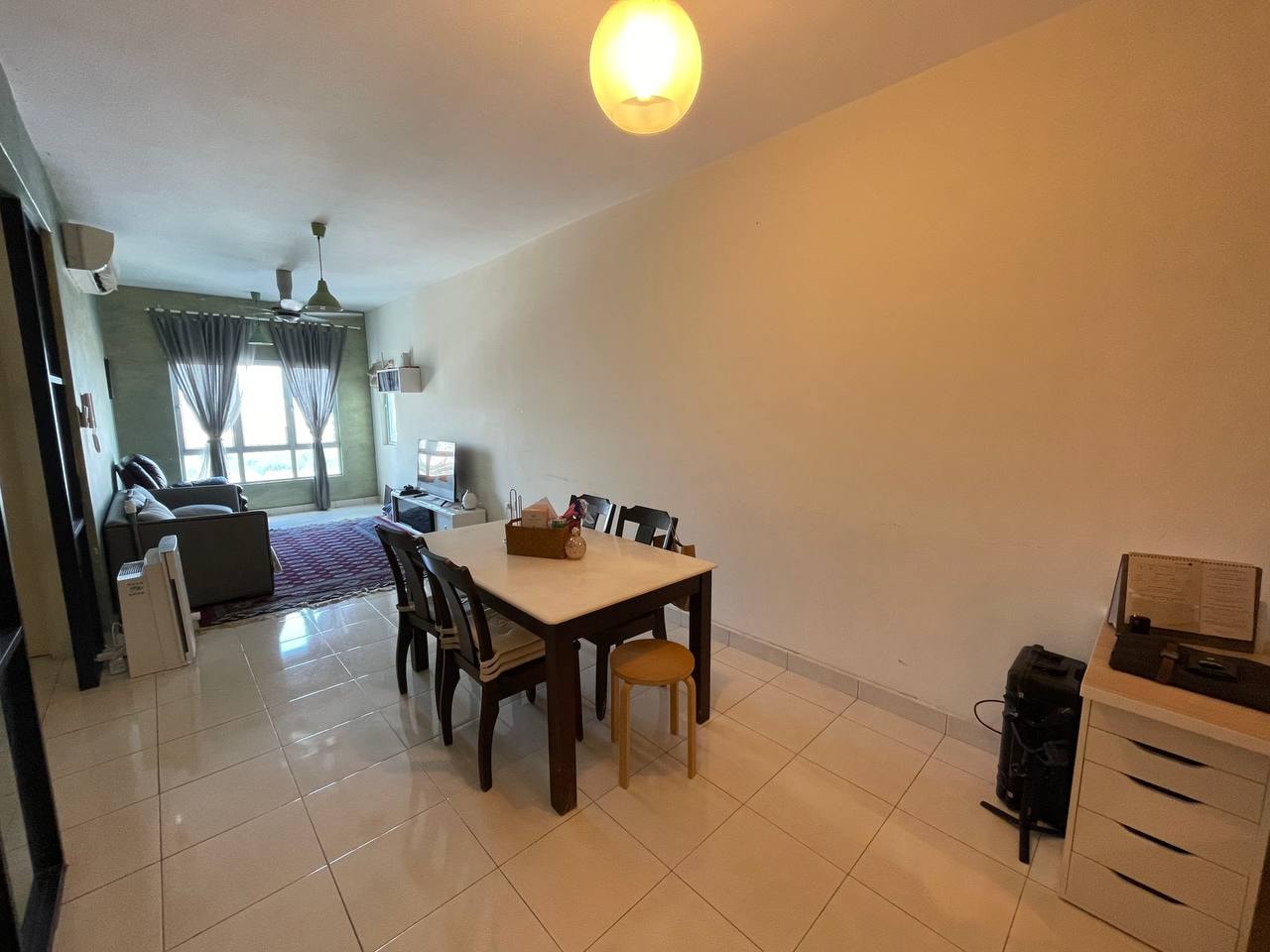STRATEGIC LOCATION Condominium Metropolitan Square - photo 2