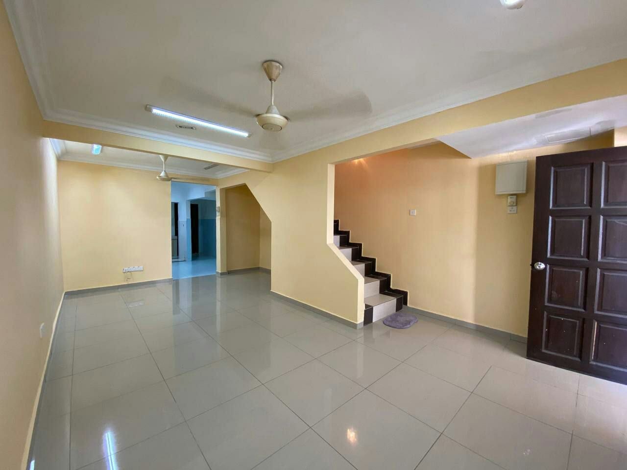 END LOT Two And Half Storey Taman Sri Muda - photo 3