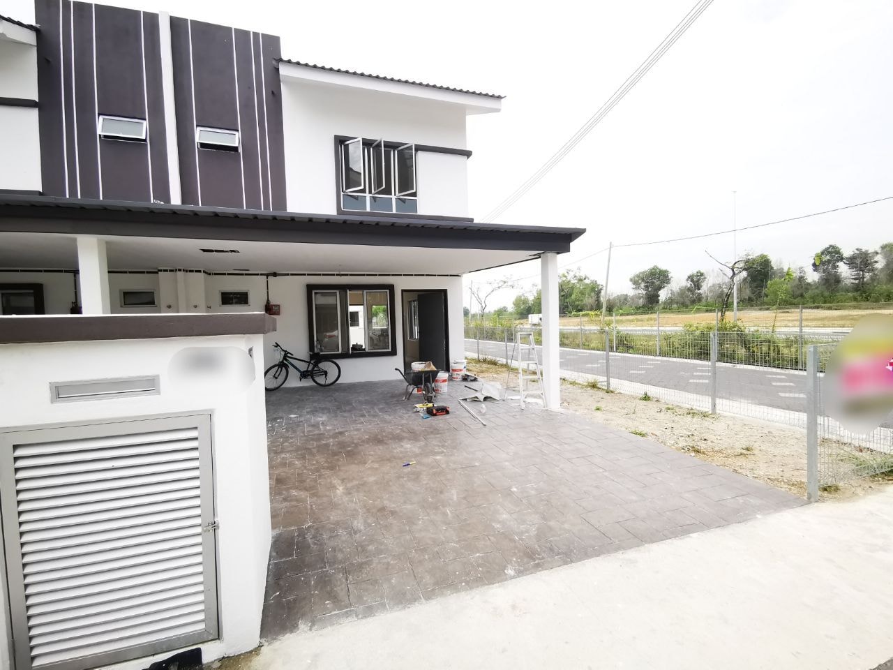 EXTRA LAND END LOT Double Storey House Puncak Alam