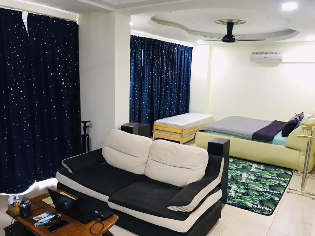 PARTLY FURNISHED  Penthouse Villa WangsaMas - photo 3