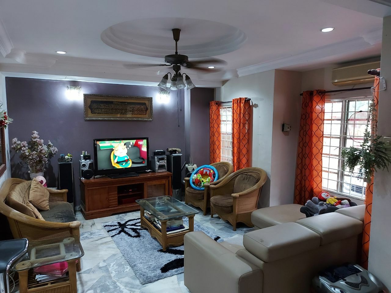 RENOVATED Double Storey Terrace House  USJ 19 - photo 3