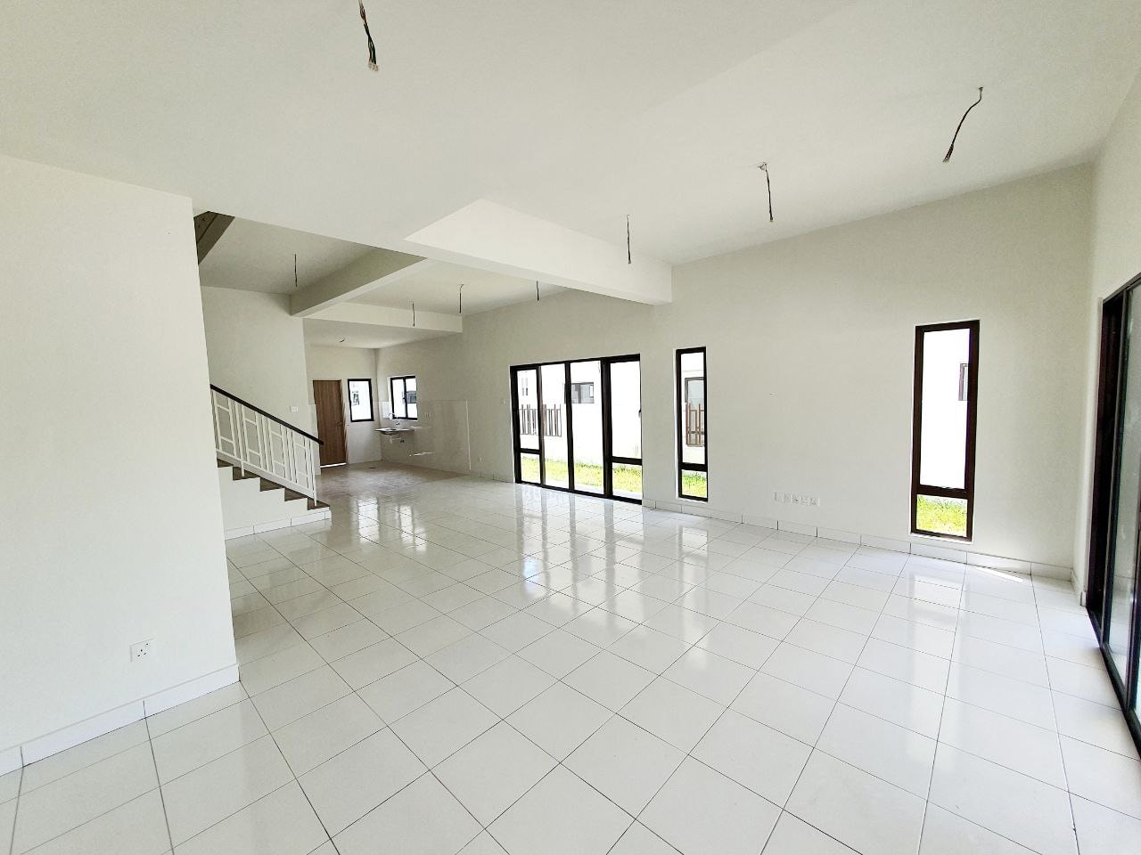 ENDLOT EXTRA LAND Double Storey Serene Heights - photo 3