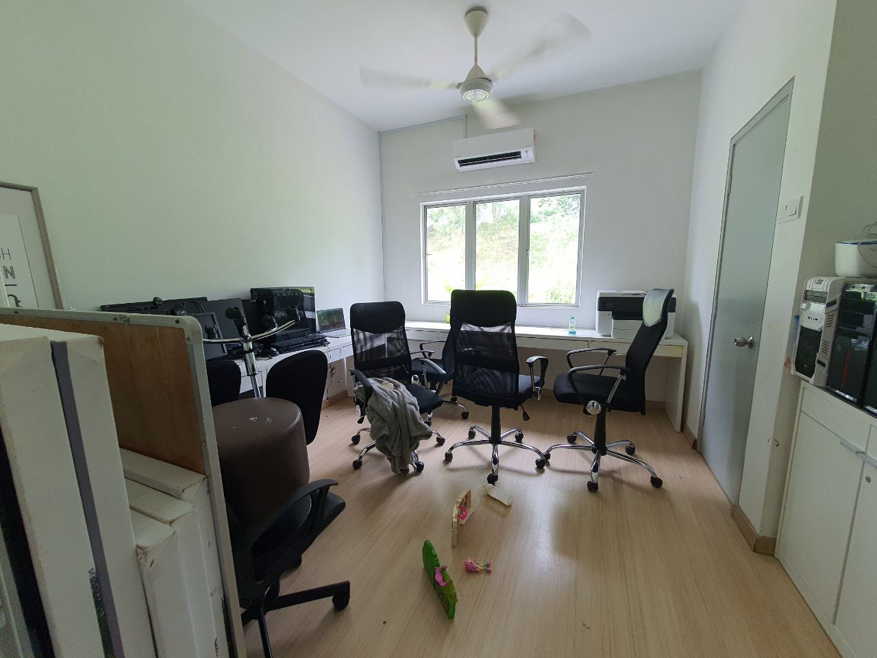 FACING OPEN CORNER UNIT 2 Storey House Taman TTDI - photo 8