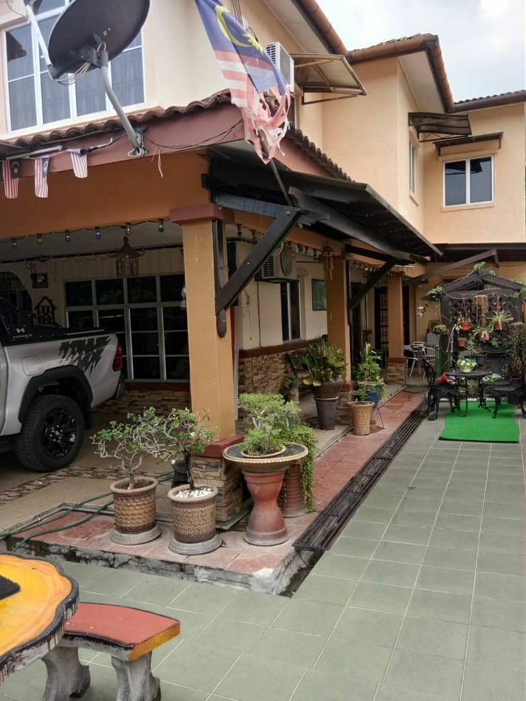 ENDLOT EXTRA LAND Double Storey House Taman Pelang