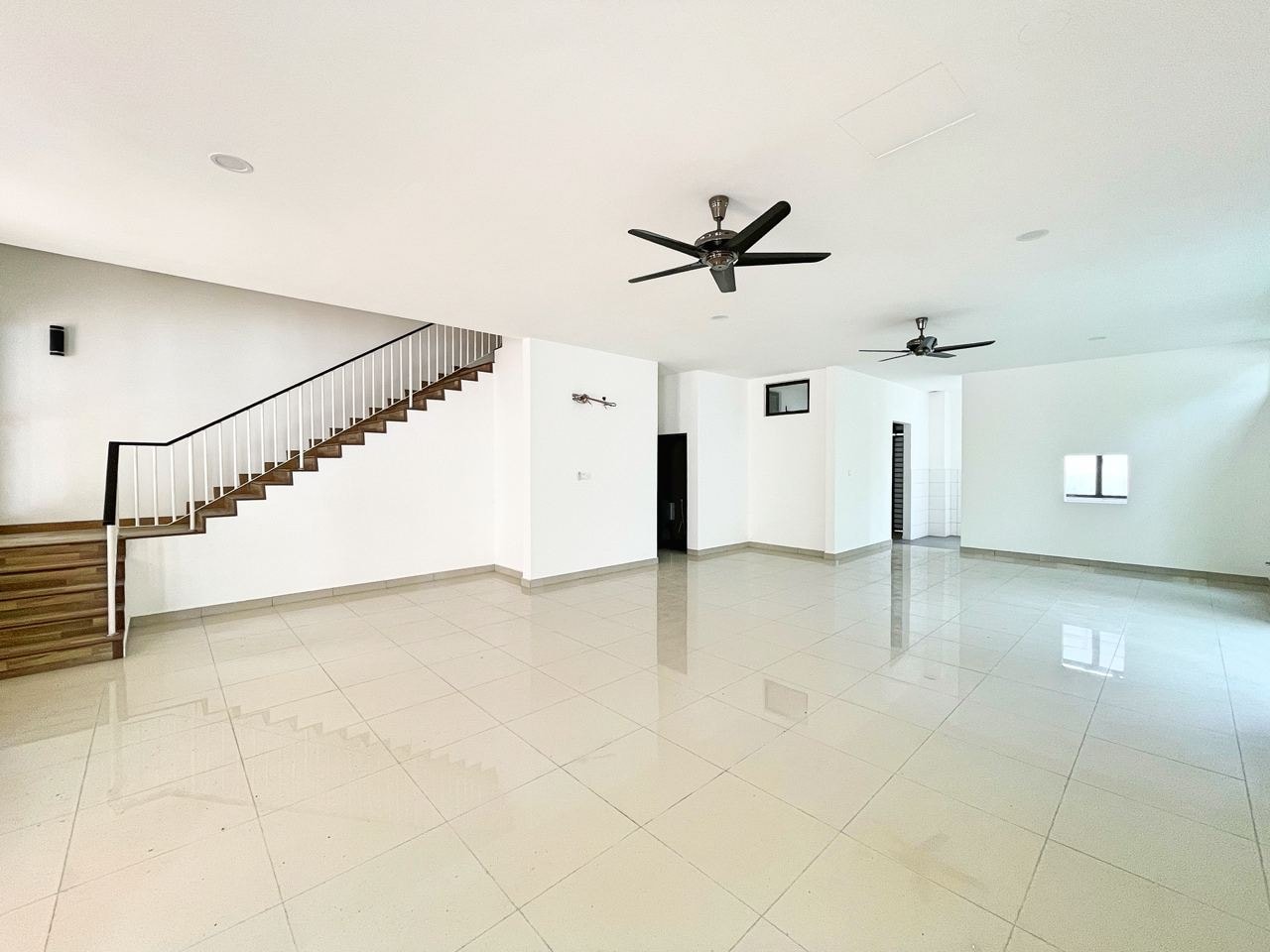 SEMI D HOUSE EMERY KEMENSAH MELAWATI KL - photo 3