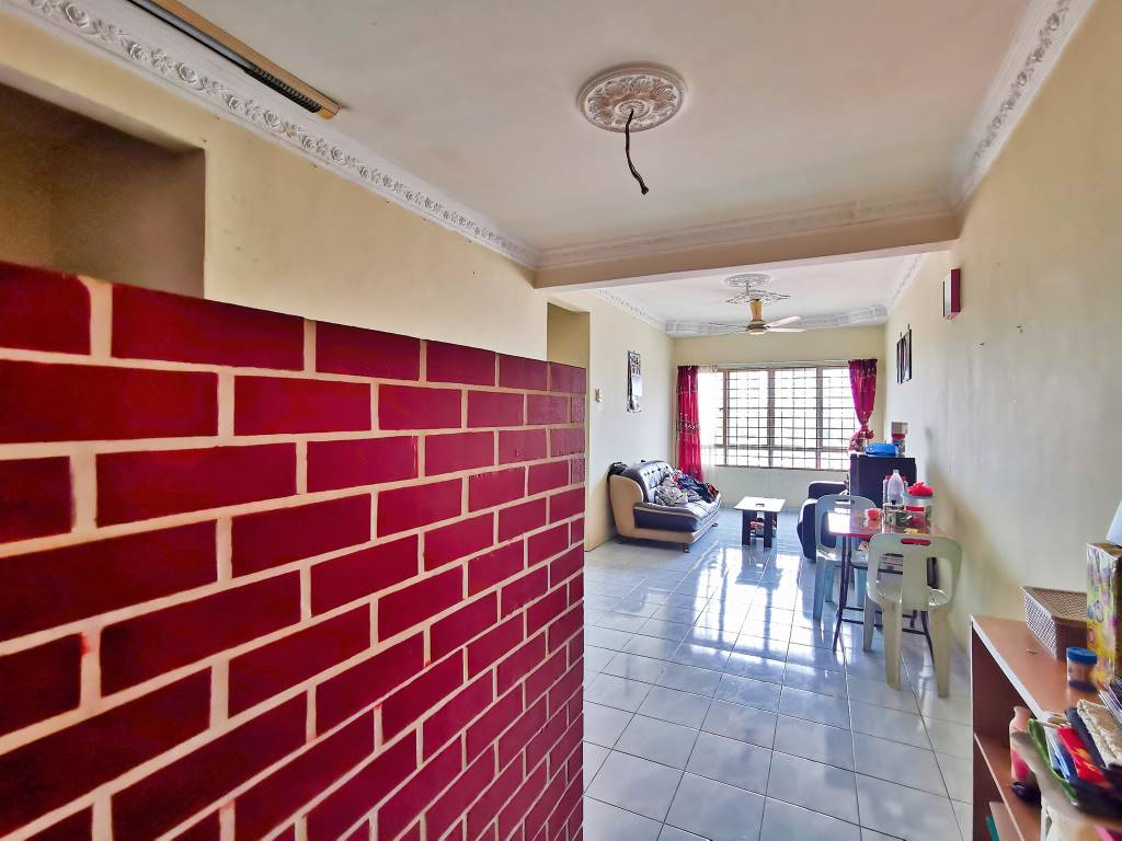 APARTMENT TAMAN SERDANG RAYA SERI KEMBANGAN