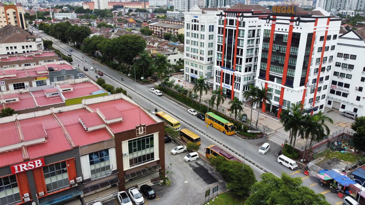 3 AND HALF BUILDING CORNER AND INTERMEDIATE KL