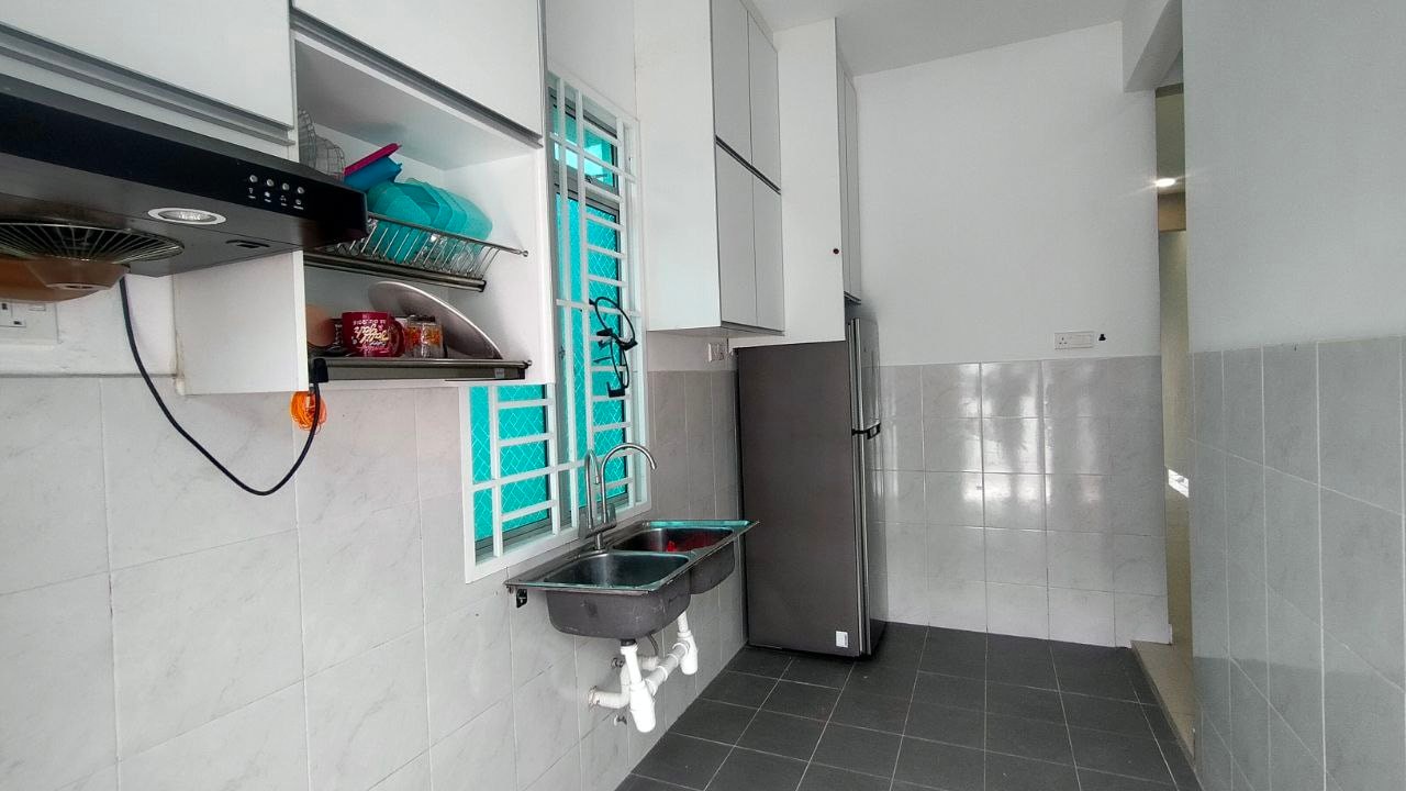 SINGLE STOREY SEMI D TAMAN LANGAT UTAMA 2 - photo 12