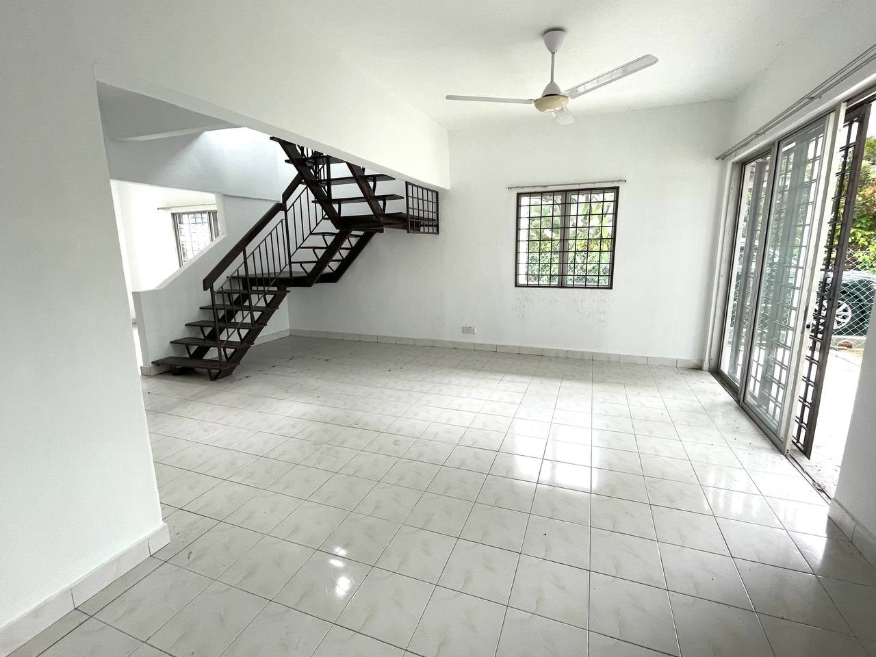 DOUBLE STOREY HOUSE BANDAR BARU BANGI SEKSYEN 8 - photo 4