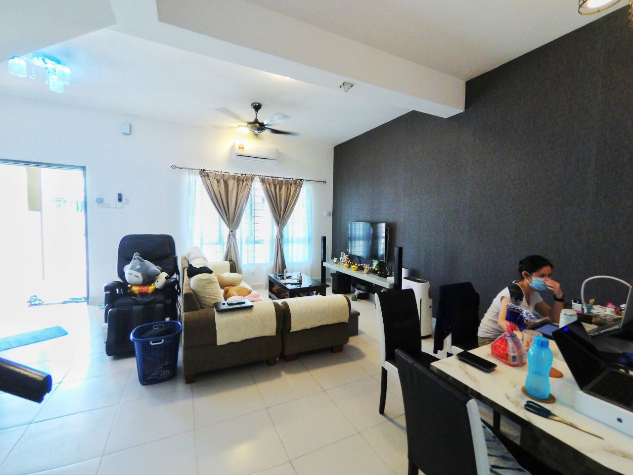 RAFFLESIA DOUBLE STOREY TERRACE TAMAN PELANGI 2 - photo 8