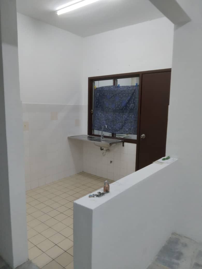 VISTA SERI PUTRA APARTMENT, BANDAR SERI PUTRA - photo 2