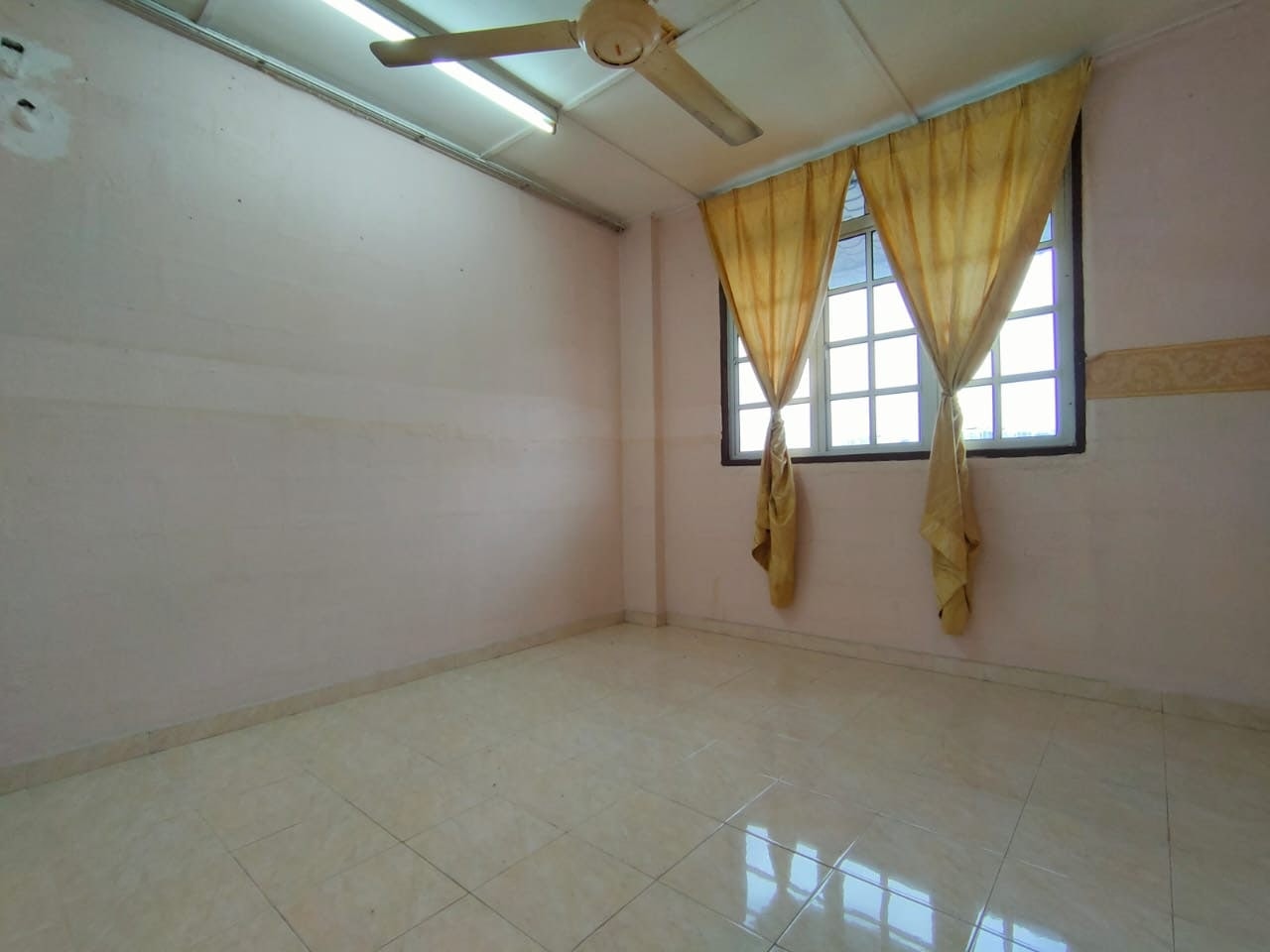 FLAT SEKSYEN 1, WANGSA MAJU - photo 4