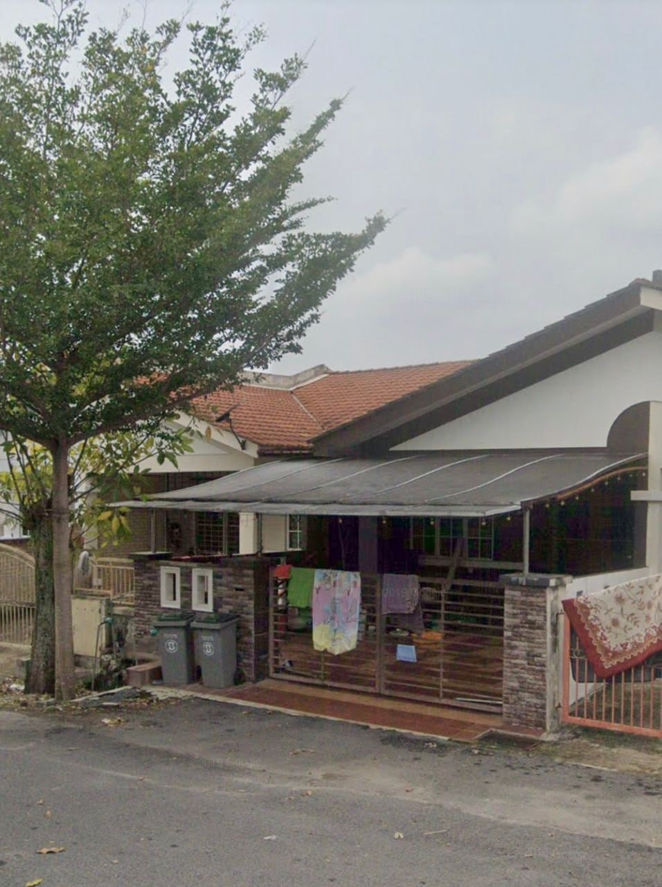 SINGLE STOREY TERRACE TAMAN BUKIT SAGA - photo 2