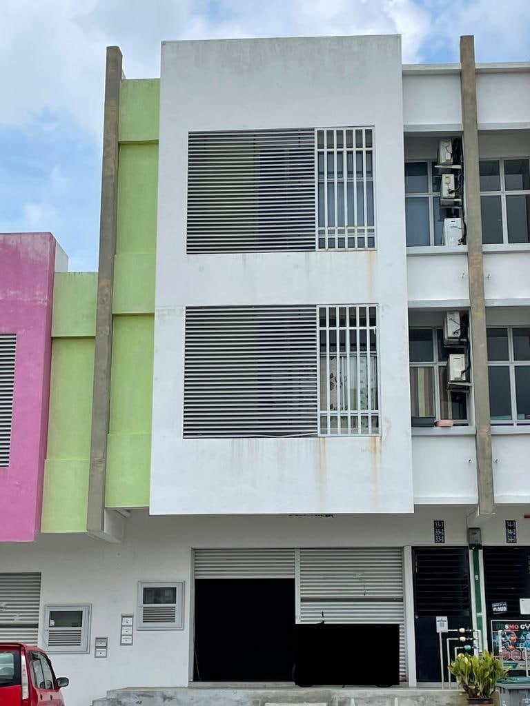 3 STOREY END UNIT SHOP OFFICE LOT MERCATO 2