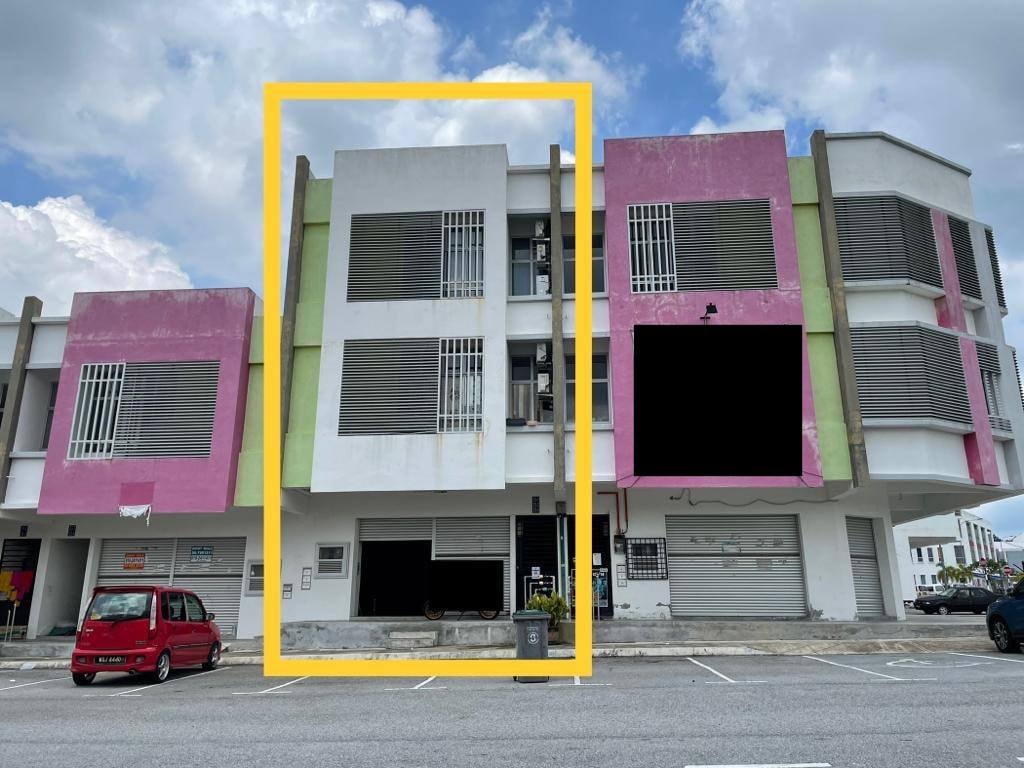 3 STOREY END UNIT SHOP OFFICE LOT MERCATO 2 - photo 3